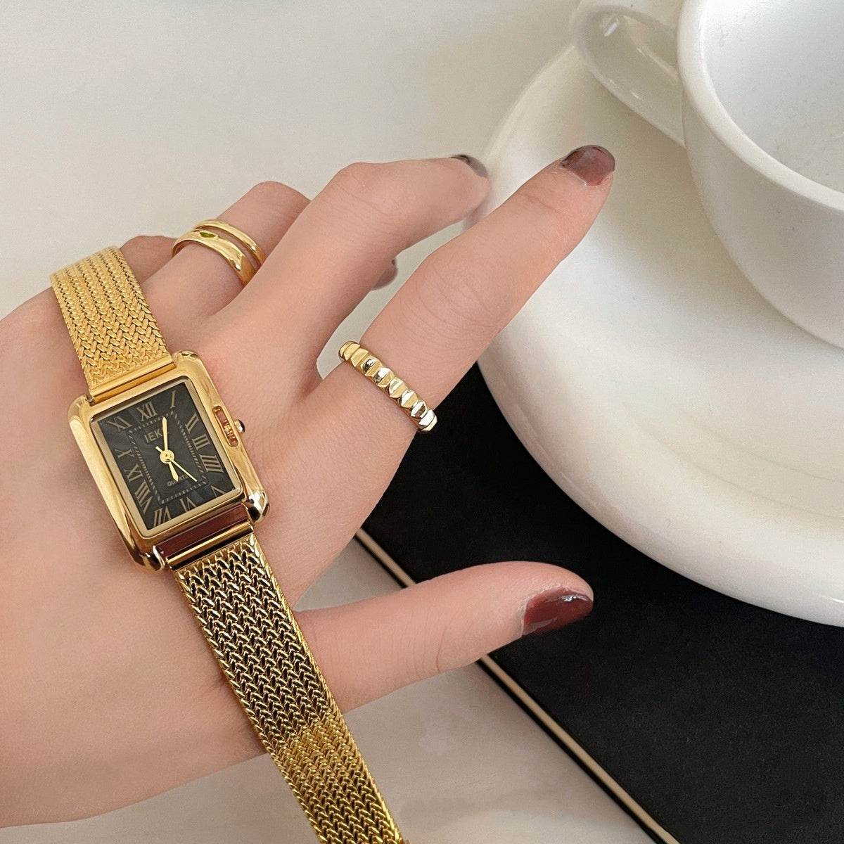 Lady's Roman Retro Wheat Strap Square Watch